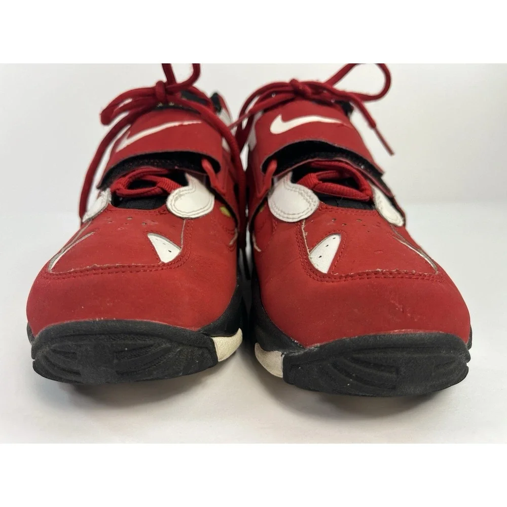Nike Diamond Turf II Red/Gold Basketball Shoes 488294-600 Kid 7Y Women 8.5